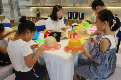 中建·觀湖瓏府遮陽帽DIY奇趣上演，夏日創意手工制作活動圓滿舉行