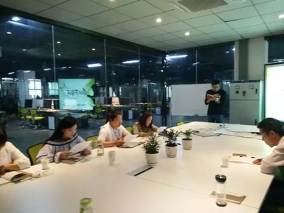 阜南E立方入駐企業(yè)咔咔媒新員工拓展培訓(xùn)，助力商務(wù)信息咨詢服務(wù)升級